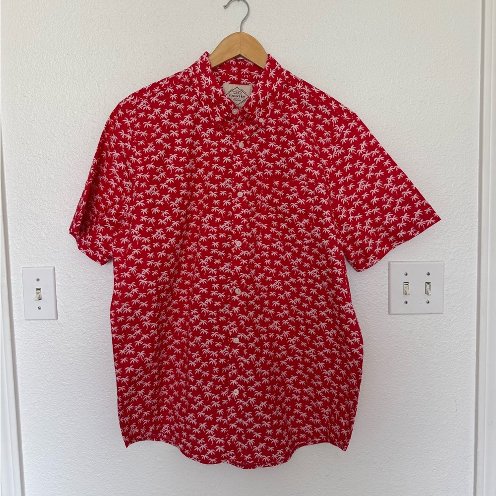 NWT St. John’s Bay Men’s Button up Collar Shirt